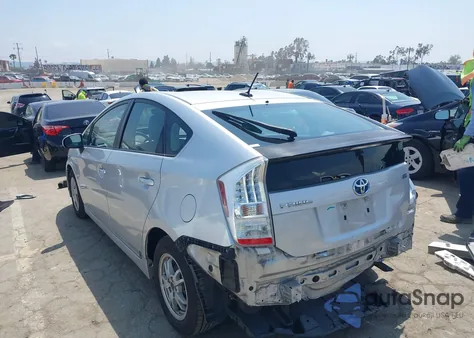 2010 Toyota Prius Ii z USA, uszkodzony, nr VIN JTDKN3DU3A1296507